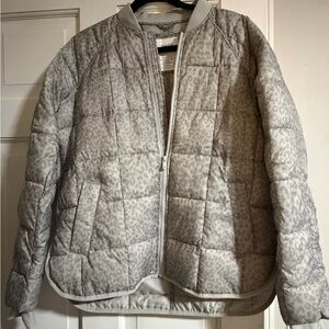 GAP Light Gray Leopard-Print Quilted Puffer Jacket